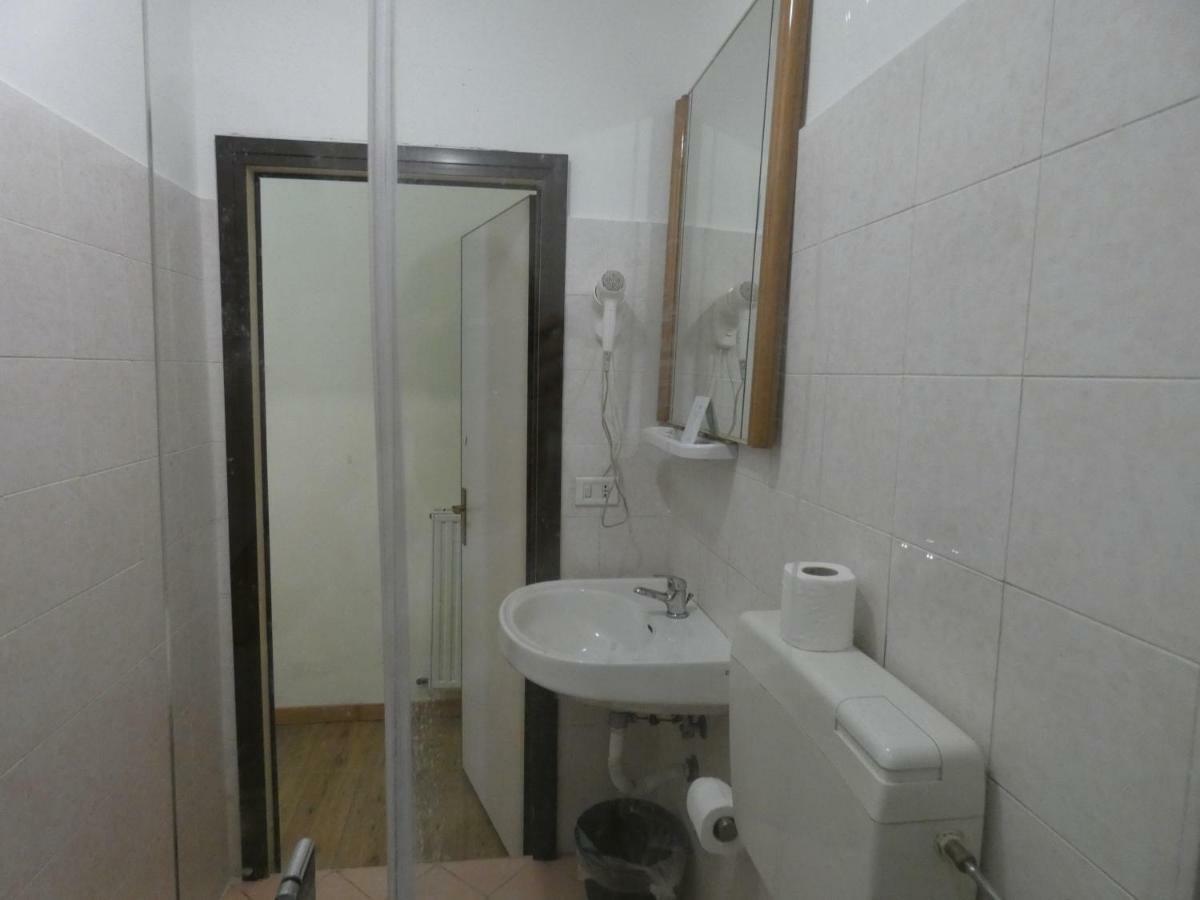 רומא Sunlight Guest House מראה חיצוני תמונה