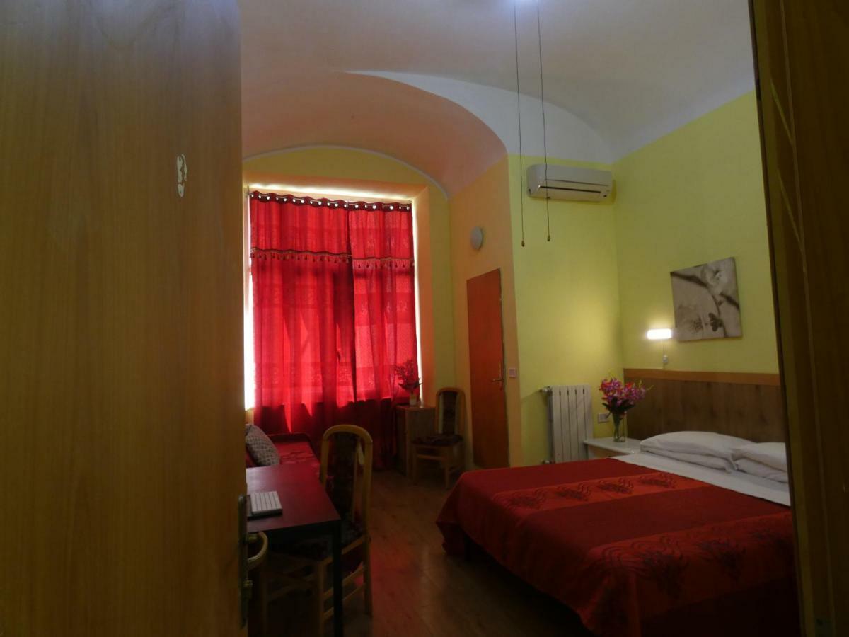 רומא Sunlight Guest House מראה חיצוני תמונה