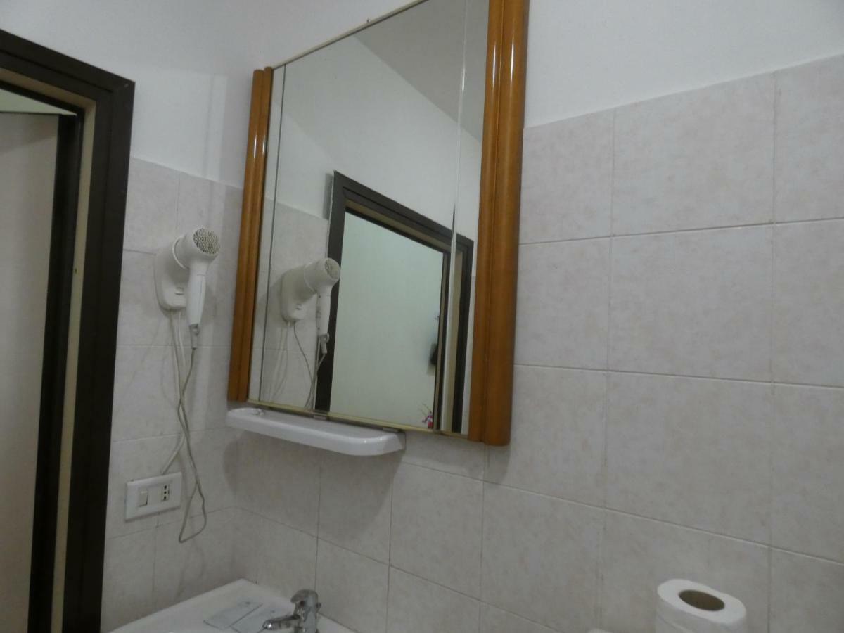 רומא Sunlight Guest House מראה חיצוני תמונה